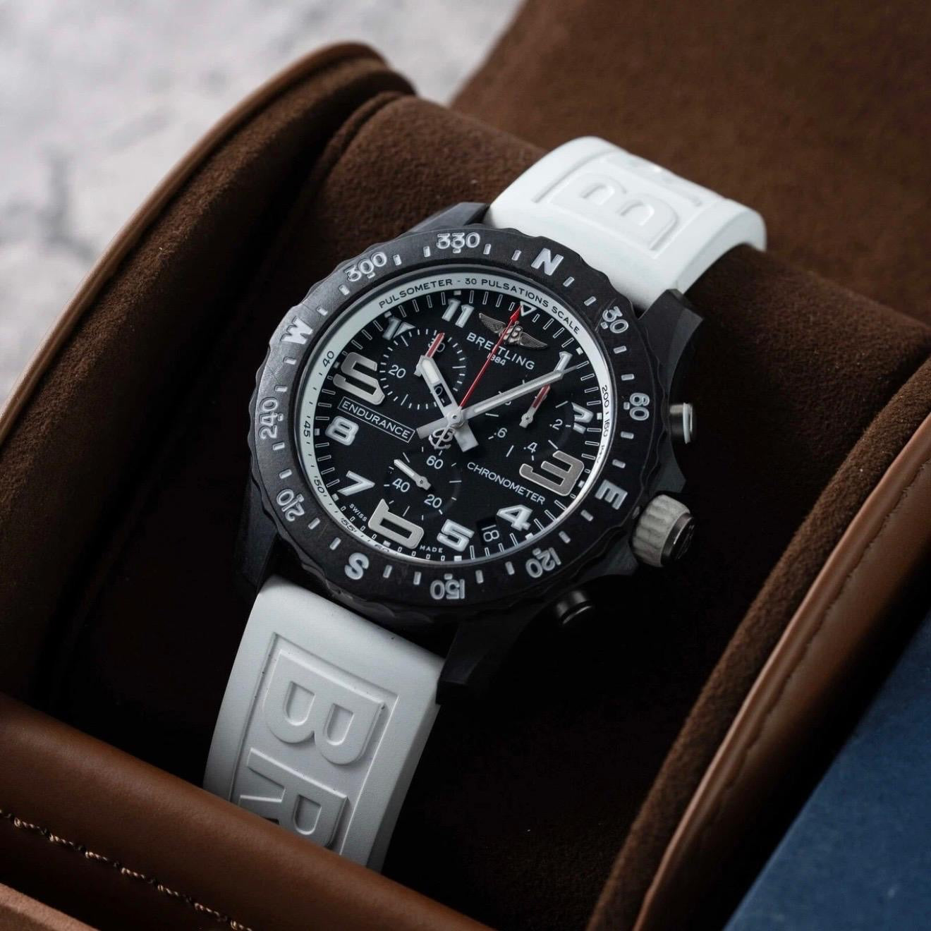 Breitling Endurance Pro X82310, 44mm, Full Set - 2021