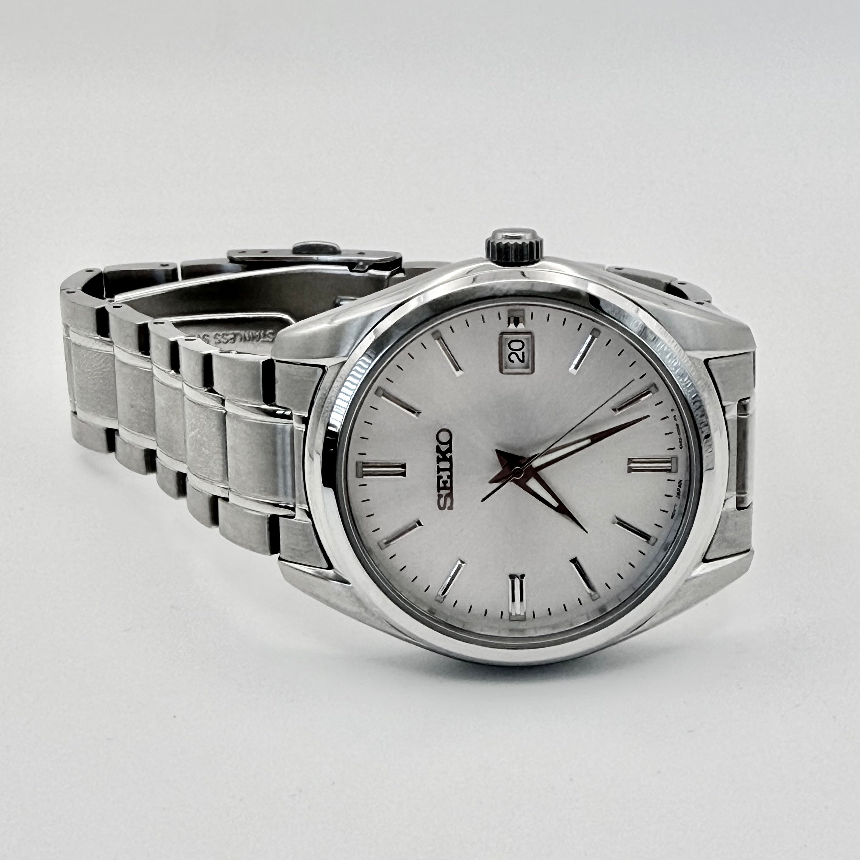 Seiko 6N52-00A0 Silver Dial Watch - Unworn