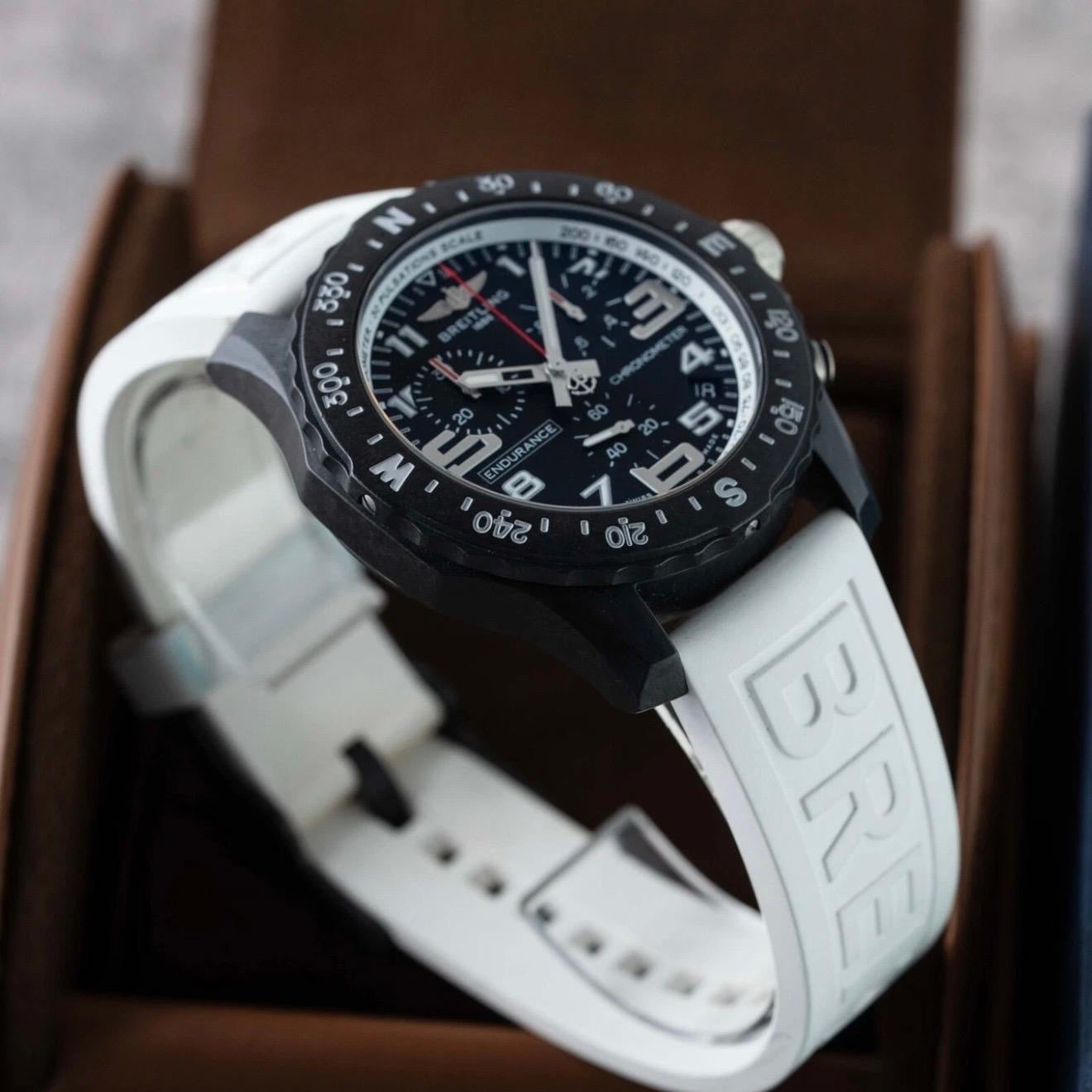 Breitling Endurance Pro X82310, 44mm, Full Set - 2021