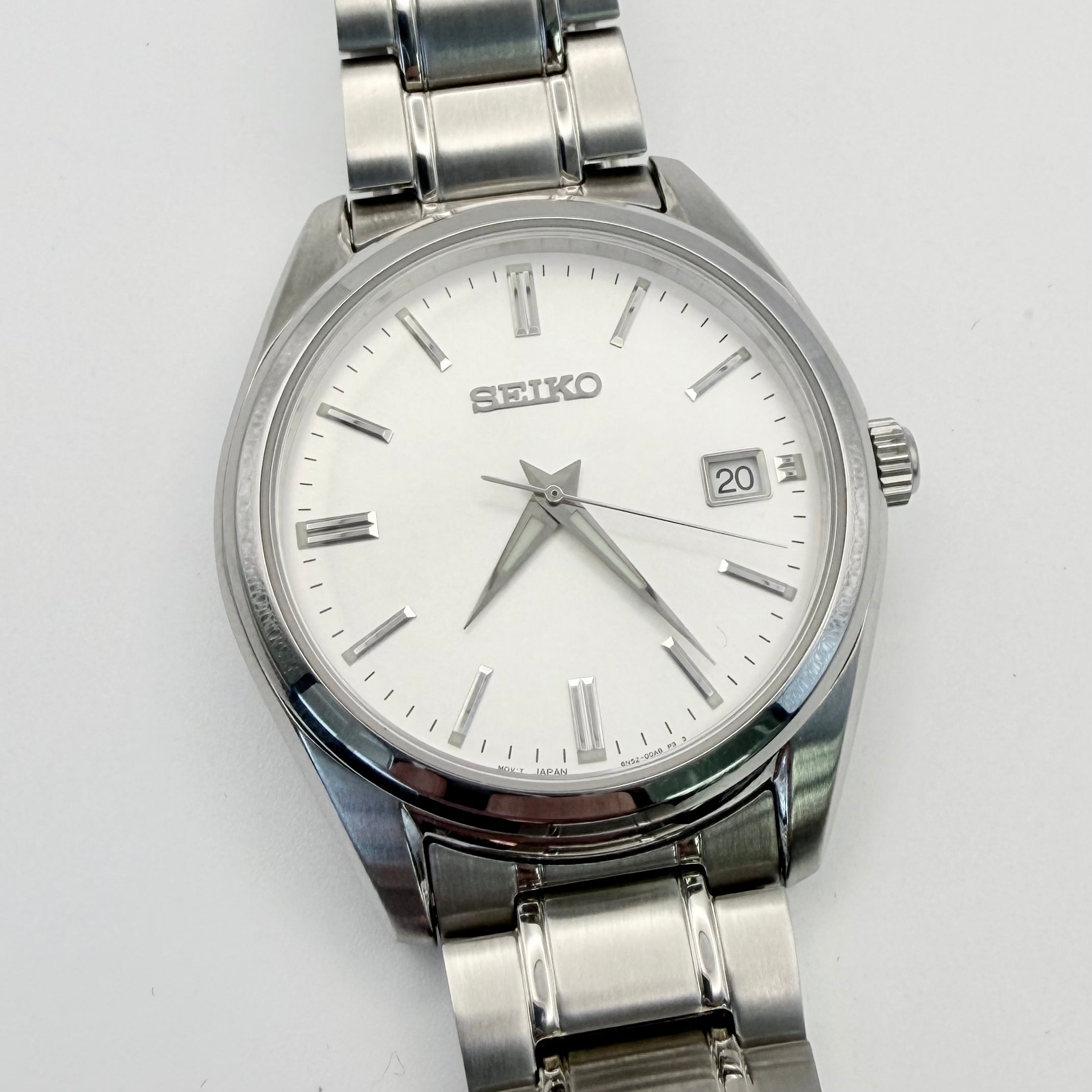 Seiko 6N52-00A0 Silver Dial Watch - Unworn