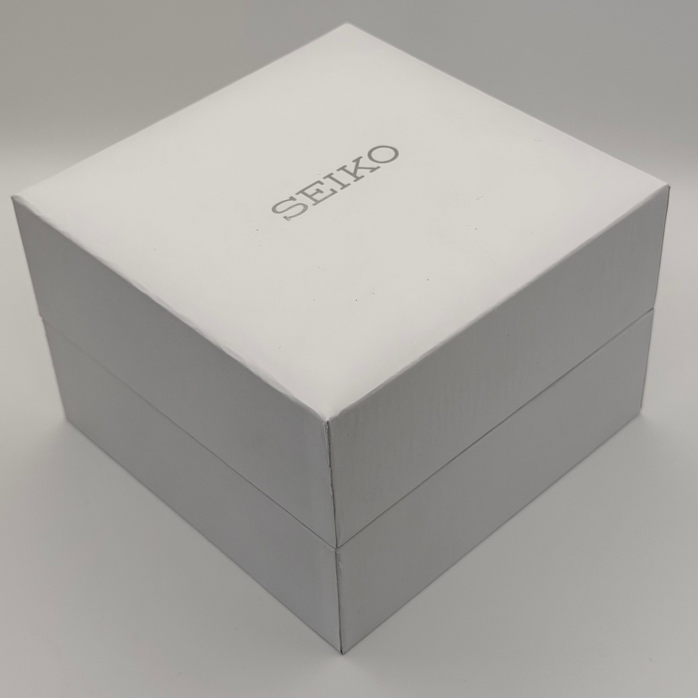 Seiko 6N52-00A0 Silver Dial Watch - Unworn