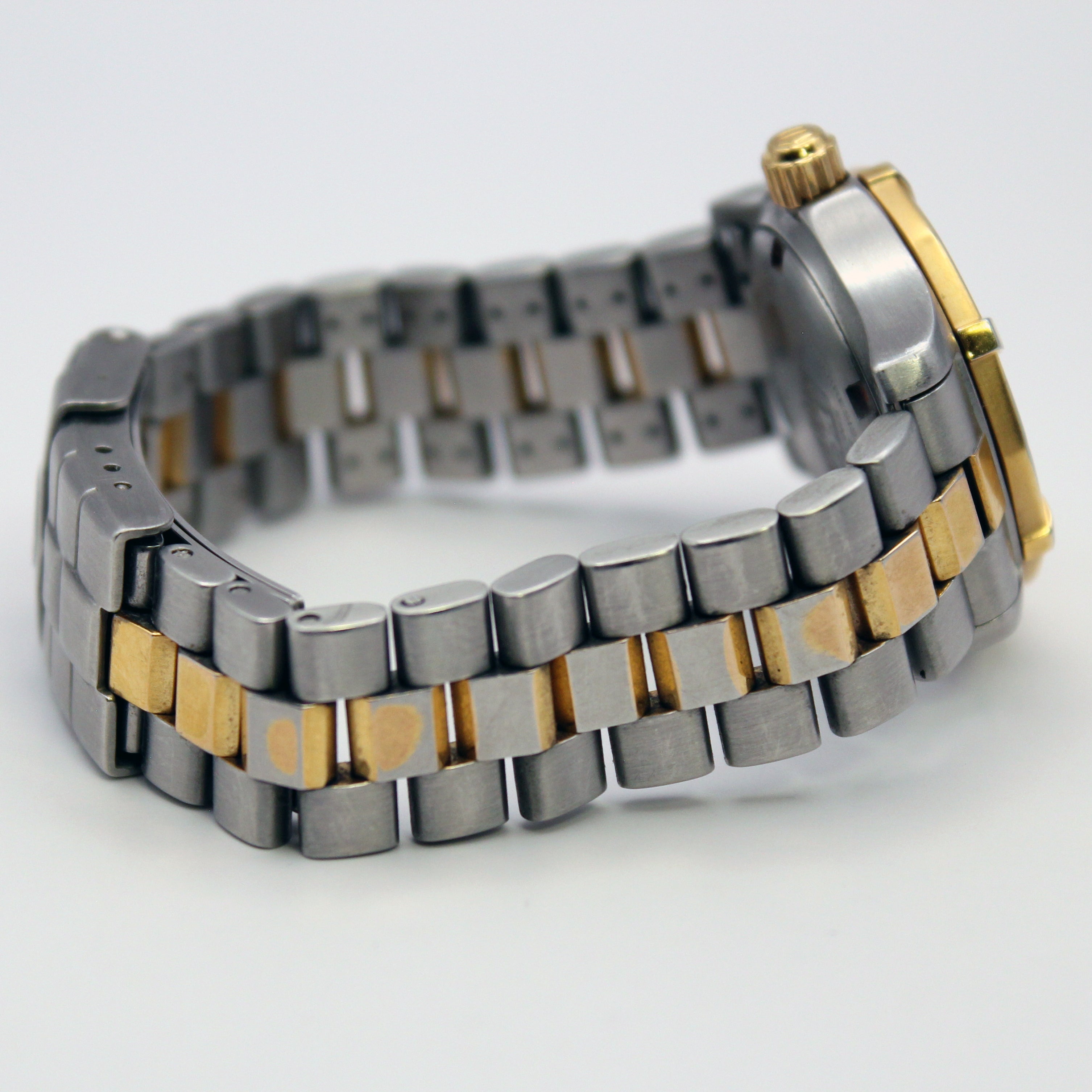 TAG Heuer 2000 Series – Ref. WK1320 (Ladies)