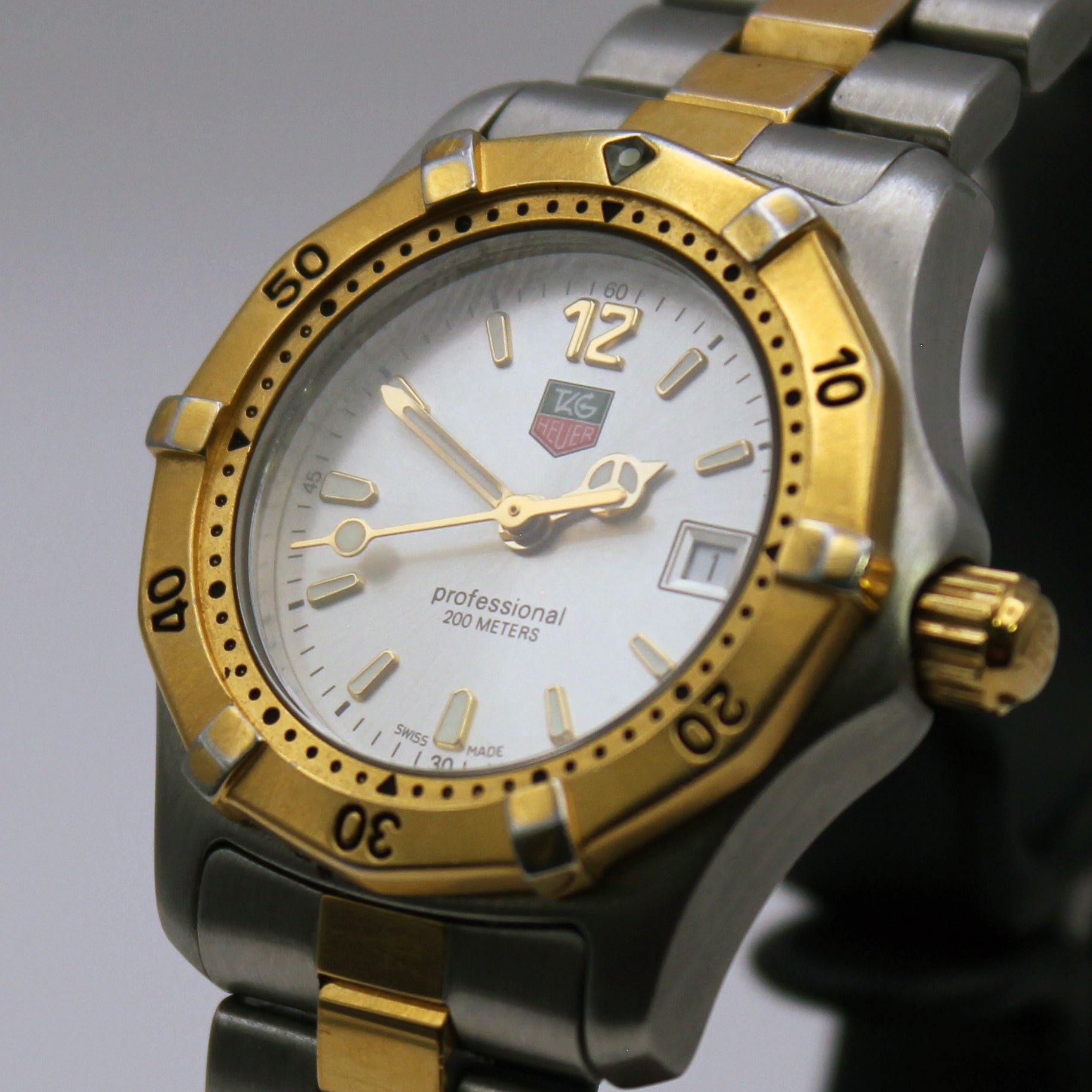 TAG Heuer 2000 Series – Ref. WK1320 (Ladies)