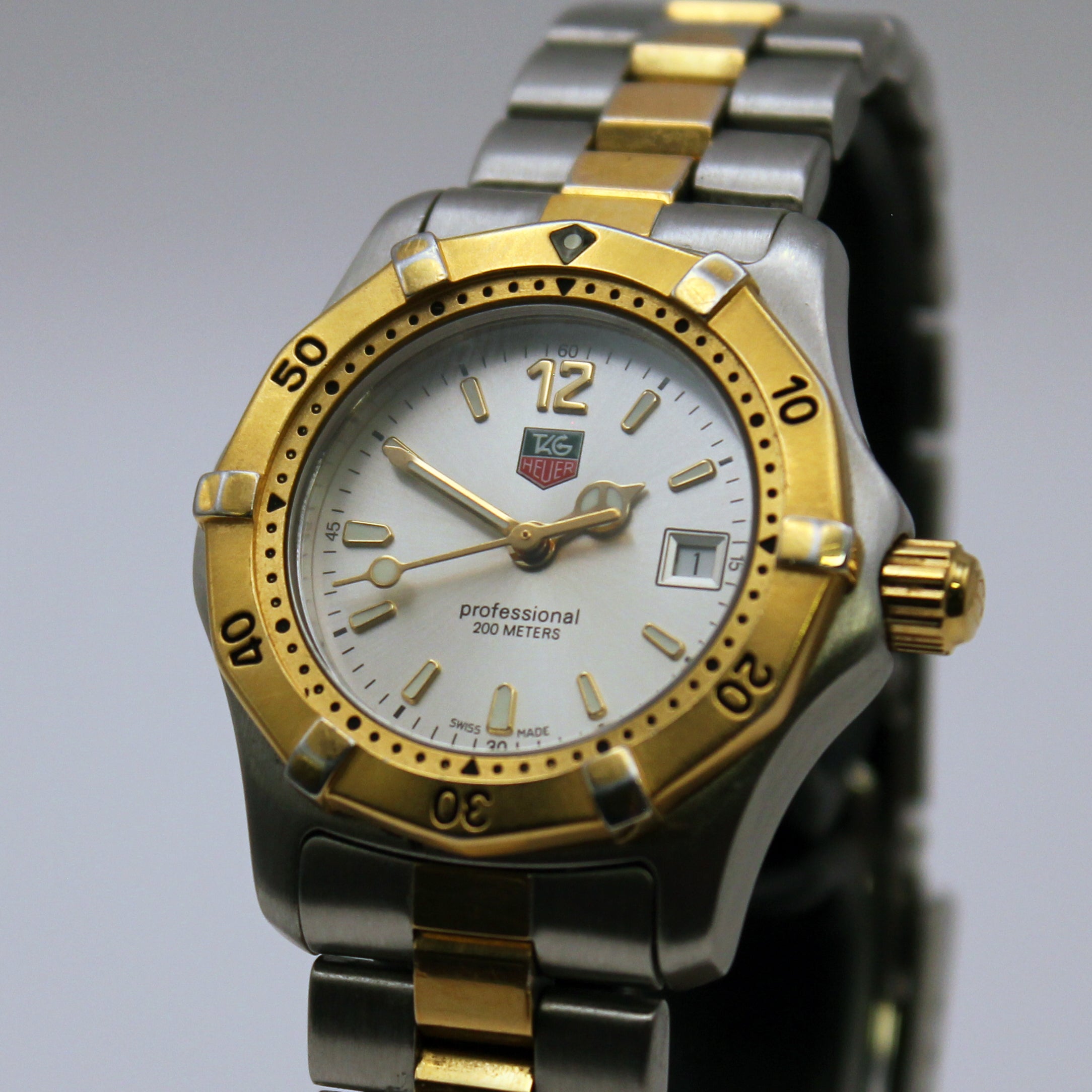 TAG Heuer 2000 Series – Ref. WK1320 (Ladies)