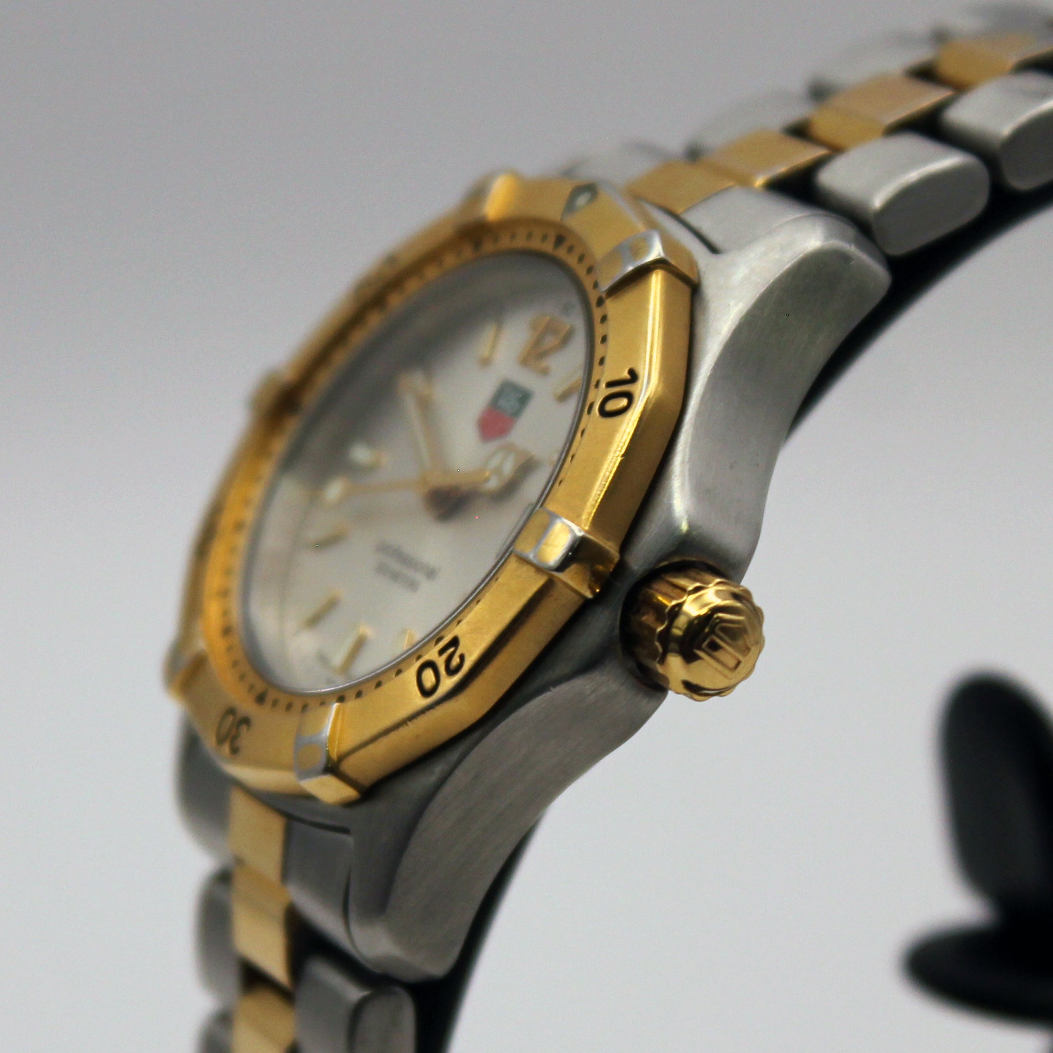 TAG Heuer 2000 Series – Ref. WK1320 (Ladies)