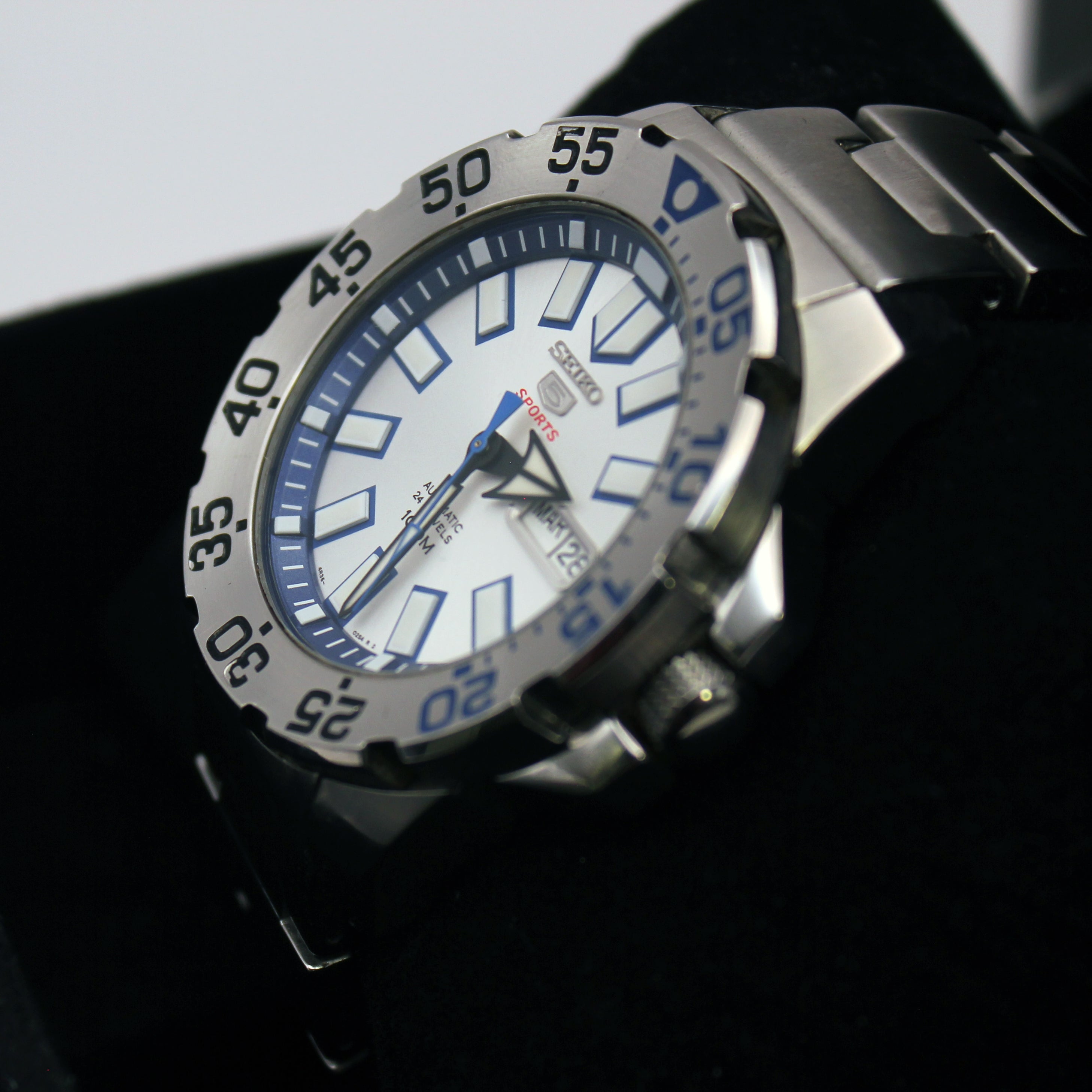 Seiko 5 Sports “Baby Ice Monster” SRP481K1 Automatic