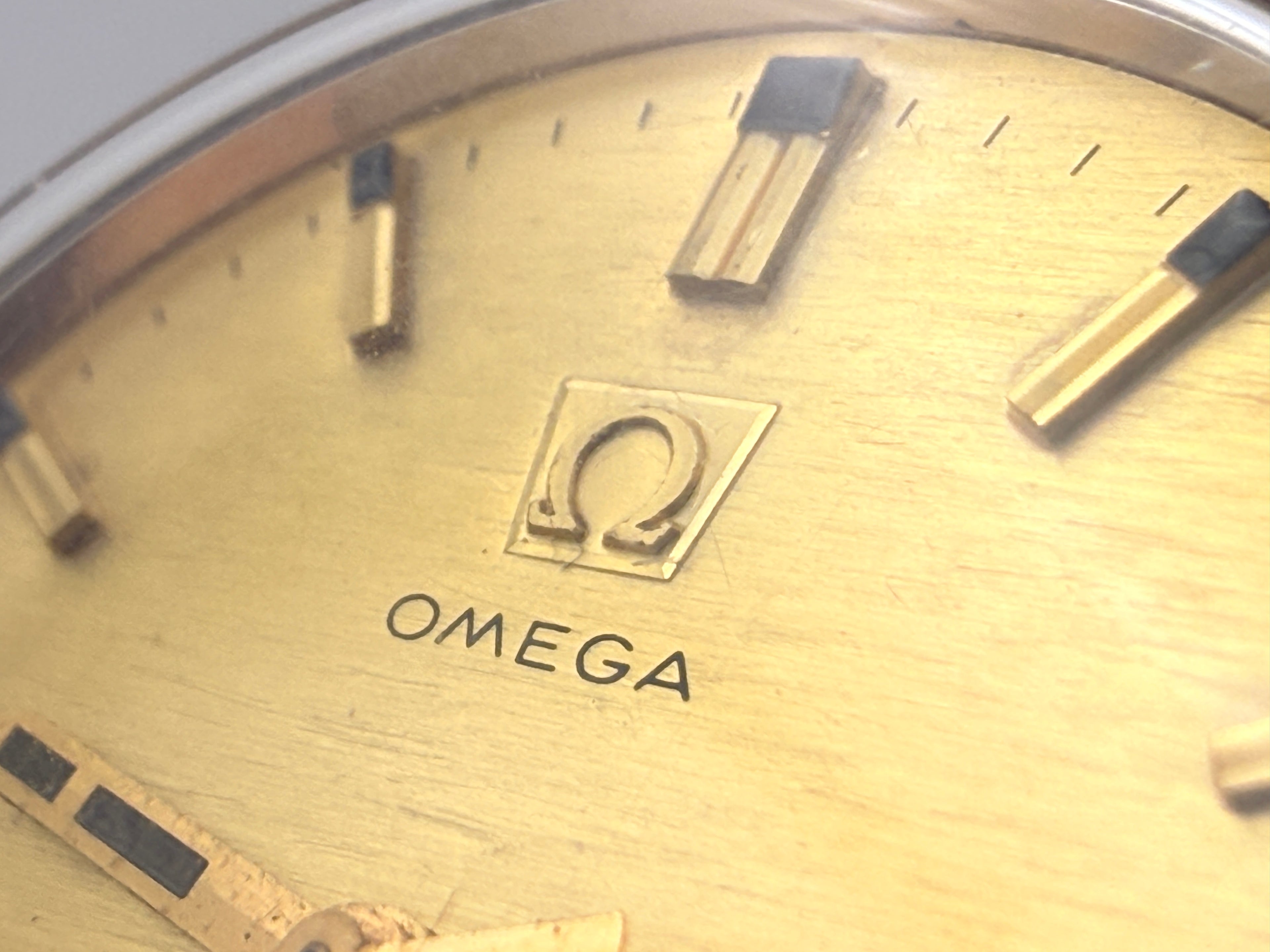Omega Geneve - Shantung Dial