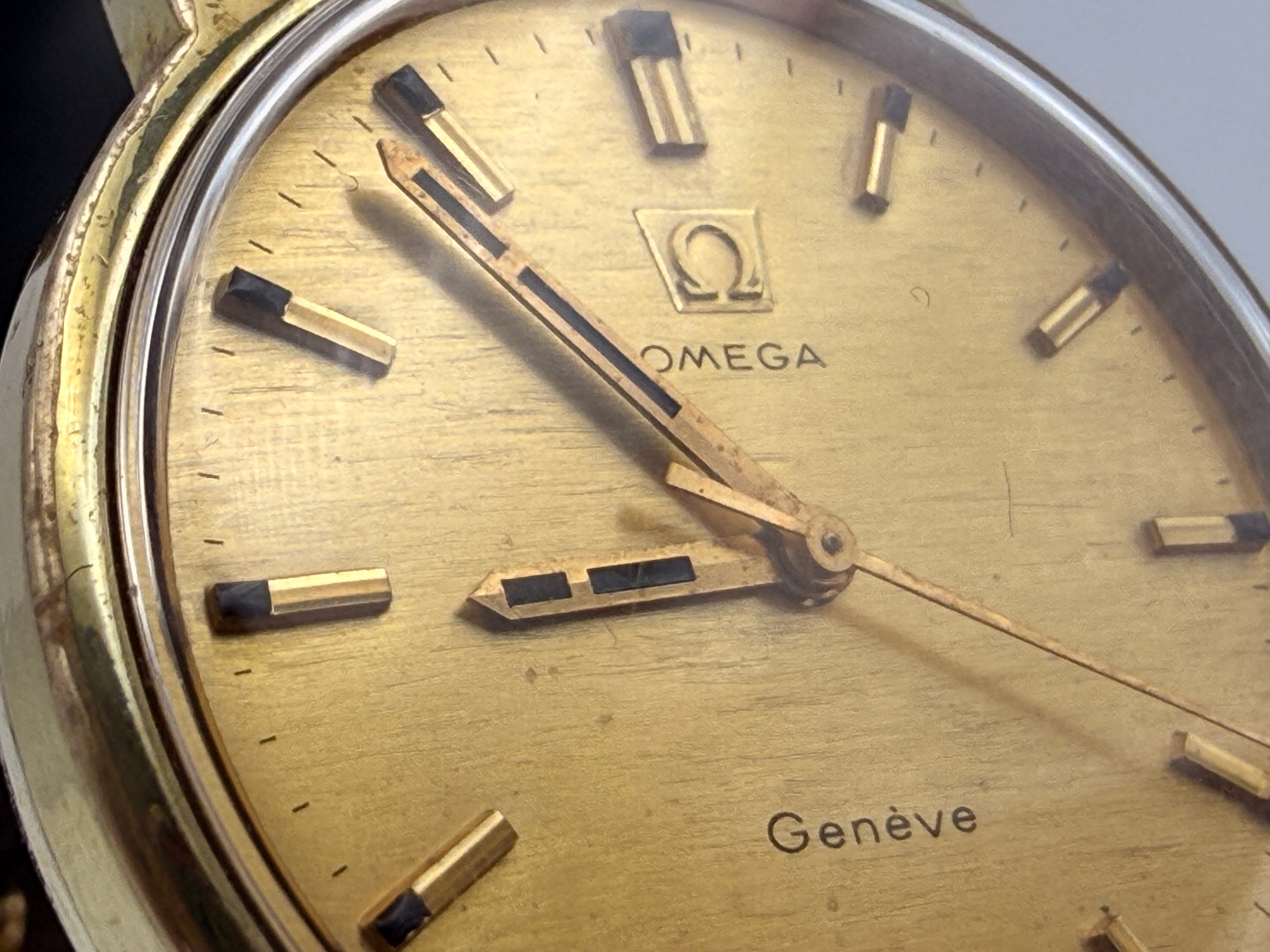 Omega Geneve - Shantung Dial