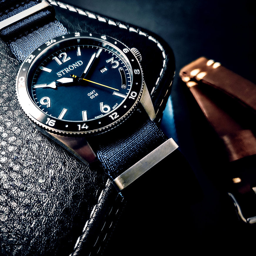 STROND SSC-101 GMT – Stainless Steel, Blue Dial & Black Bezel Concorde Edition