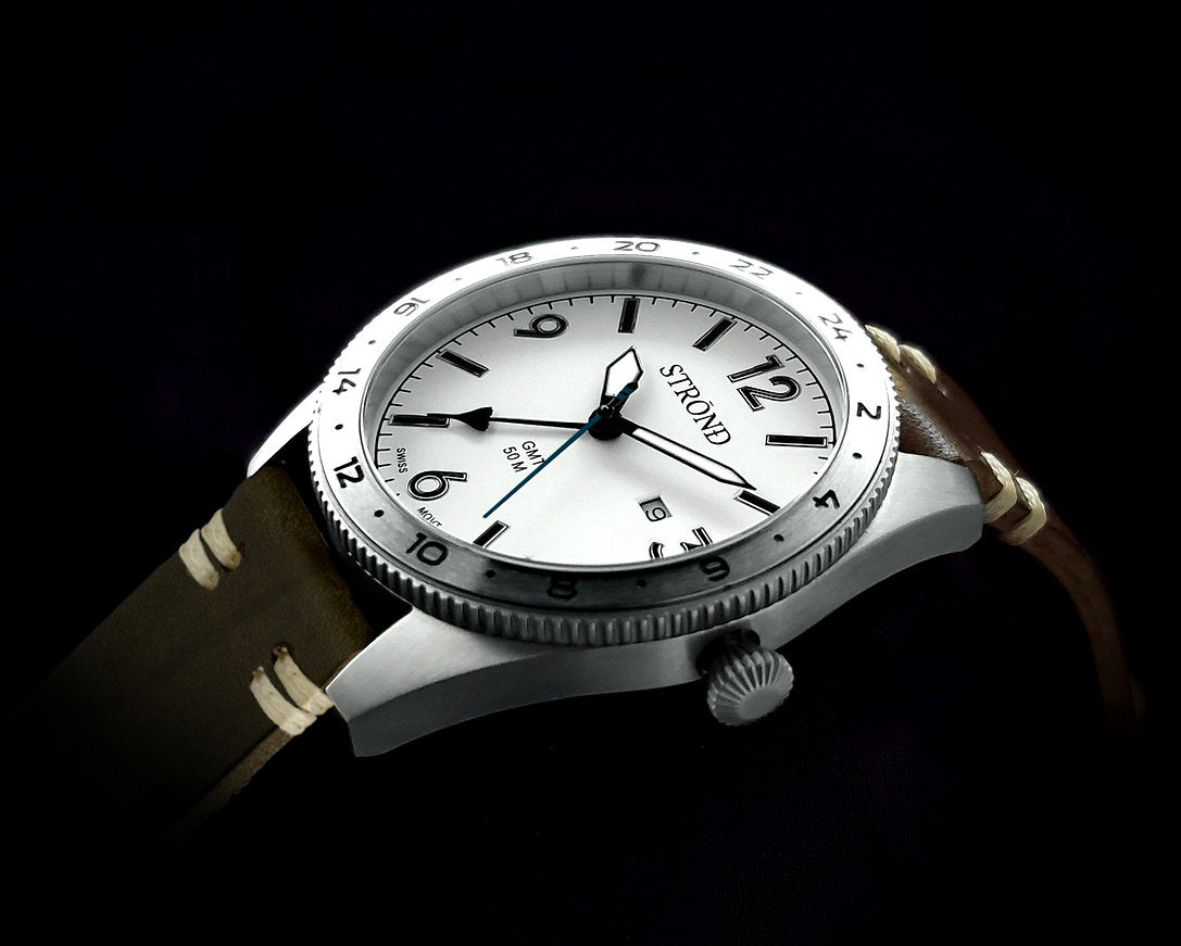 STROND SSC-101 GMT – Stainless Steel & White Dial Concorde Edition
